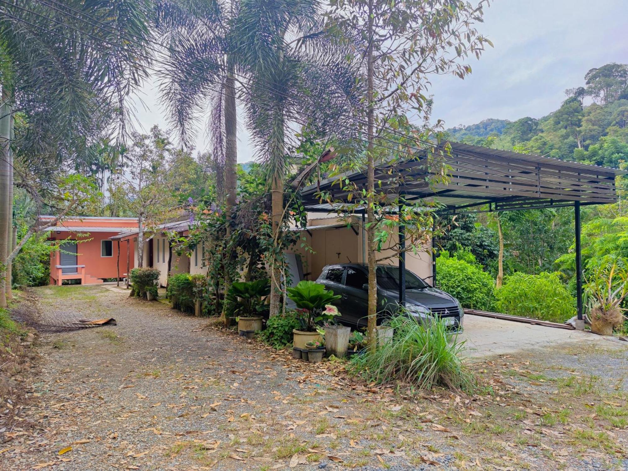 Baan Suan Tondin Hotel Satun Buitenkant foto