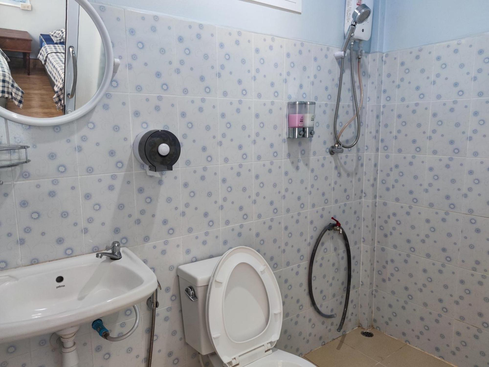 Baan Suan Tondin Hotel Satun Kamer foto