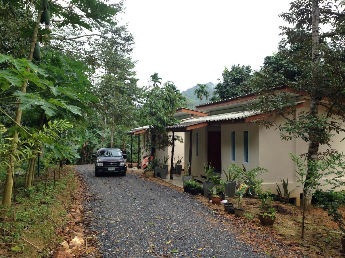 Baan Suan Tondin Hotel Satun Buitenkant foto