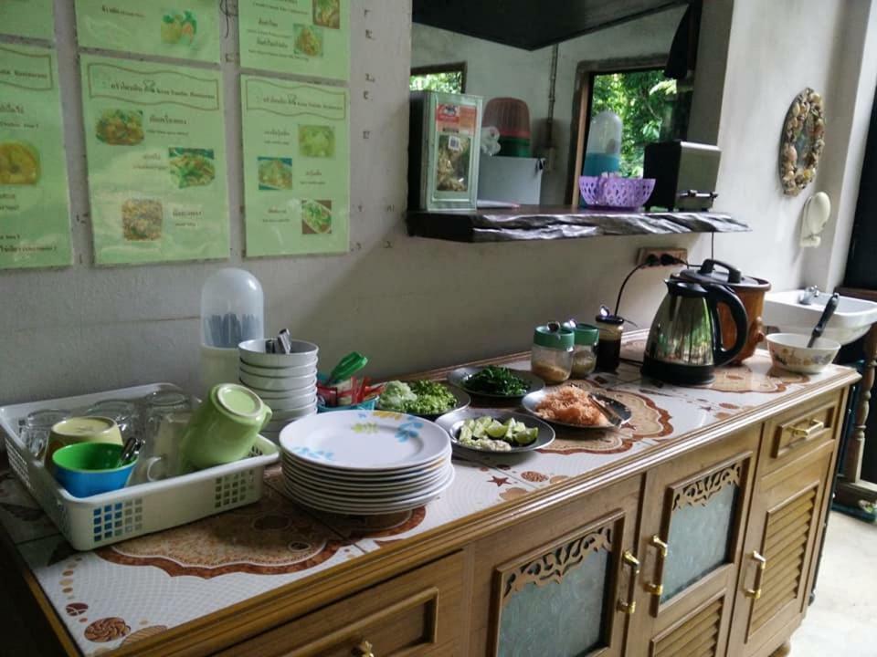 Baan Suan Tondin Hotel Satun Buitenkant foto